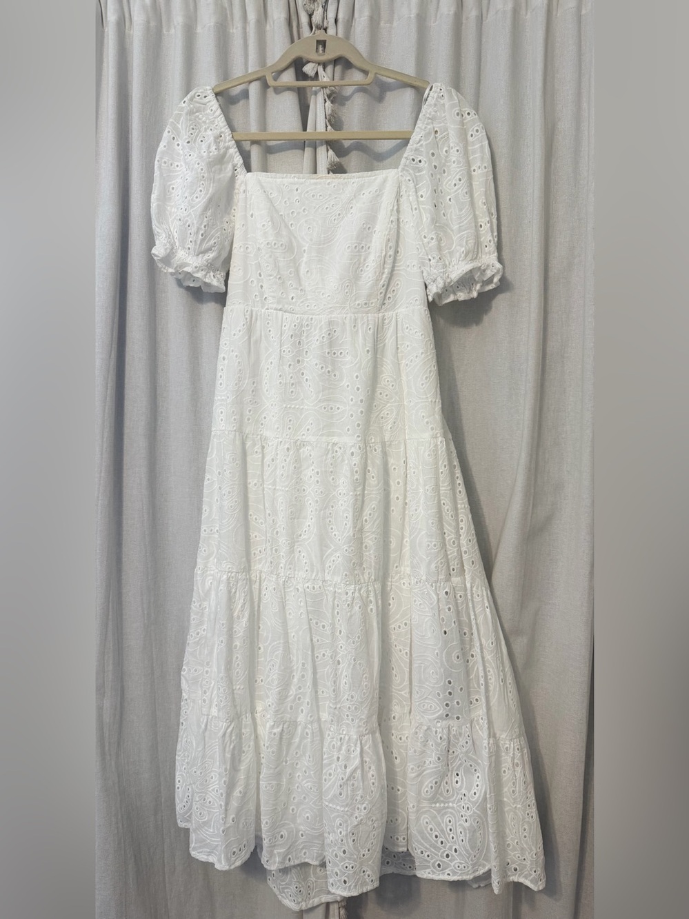 Francesca’s White Eyelet Puff Sleeve Midi Dress